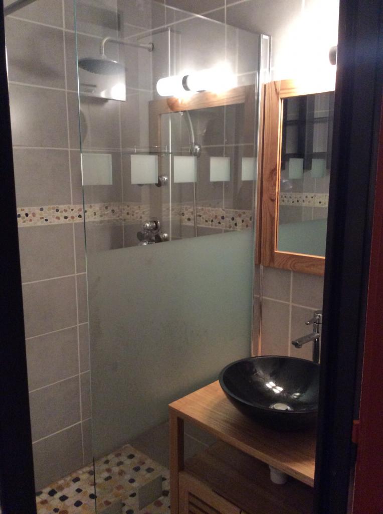 douche à l'italienne  appartement 8 places
